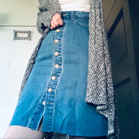 🖤🤍Long Knit Cardigan🤍🖤 - Picture 2 of 2